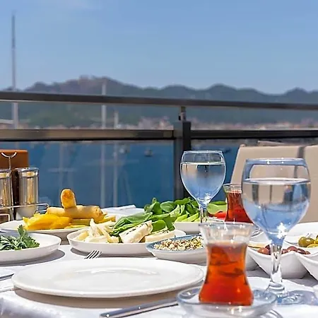 Liman Deluxe Hotel İçmeler