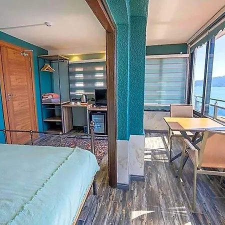 Liman Deluxe Hotel